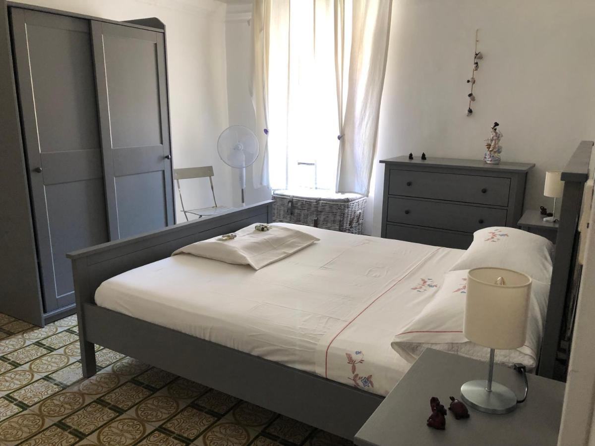 Casa Relax, un uliveto sul mare. Villa Diano San Pietro Exterior foto